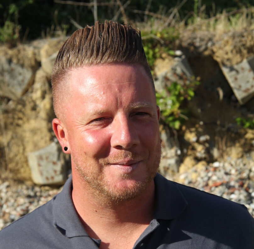 loic-aspect-ratio-808-792